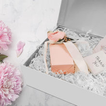 5Pcs gift boxes with lids for presents, White Boxes for Bridesmaid Proposal and Groomsme for Bridal Showers, Jewelry, Watches, and Elegant Gift Presentations, Magnetic Closure Box (White, 31x20x10cm, 5PCS)