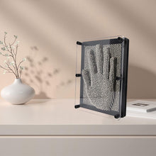 3D Pin Art Board Toy - Classic Desktop Novelty Sculpture Pin Art Sensory Toy - 3D Clone Pin Art Toy Hand Mold Metal Board Handprint Toy Pin Art Fidget 3D Distraction for Coworkers Dads Kids (M)